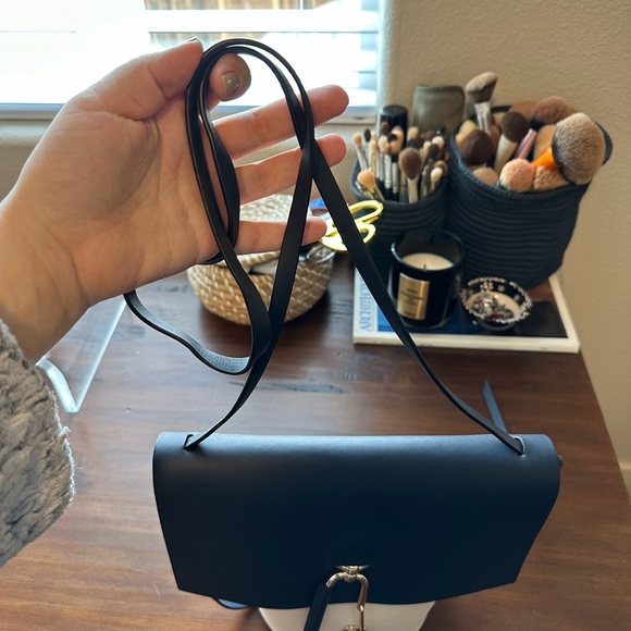 Zac Posen Bucket Bag - Picture 6 of 9